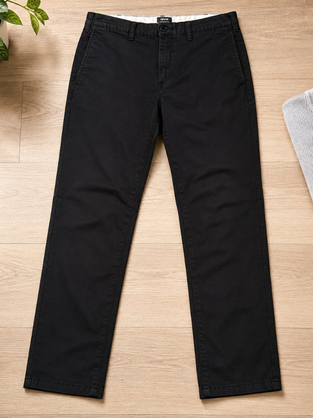 Levi’s Black Chino Pants Mens 31x32 Slim Straight Stretch Casual Office